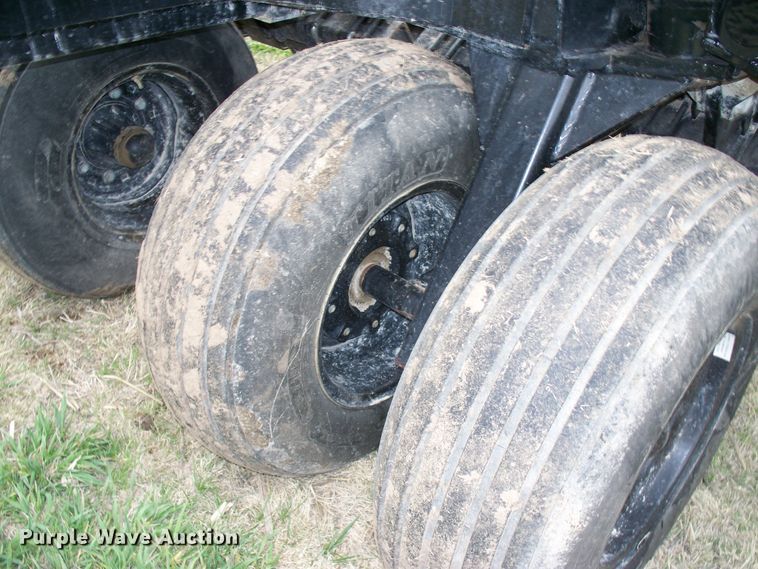 image for item GQ9528 2007 CrustBuster 4030  no-till grain drill