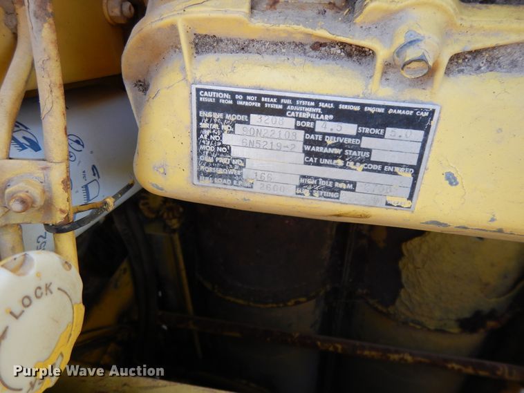 image for item HO9374 1987 New Holland TR70  combine