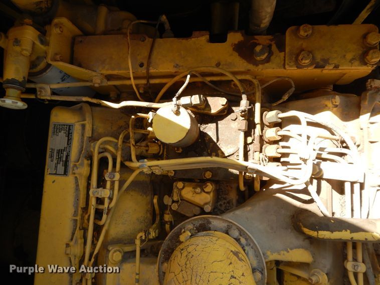 image for item HO9374 1987 New Holland TR70  combine