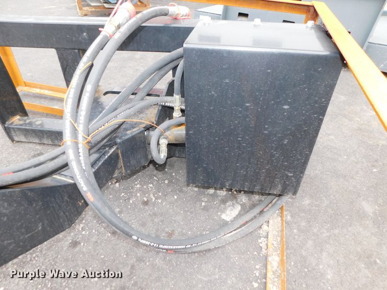 image for item HX9258 2020 TopCat BDRC 42"W skid steer boom rotary mower