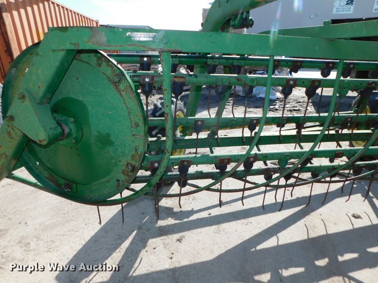 image for item HX9271 John Deere 640  hay rake