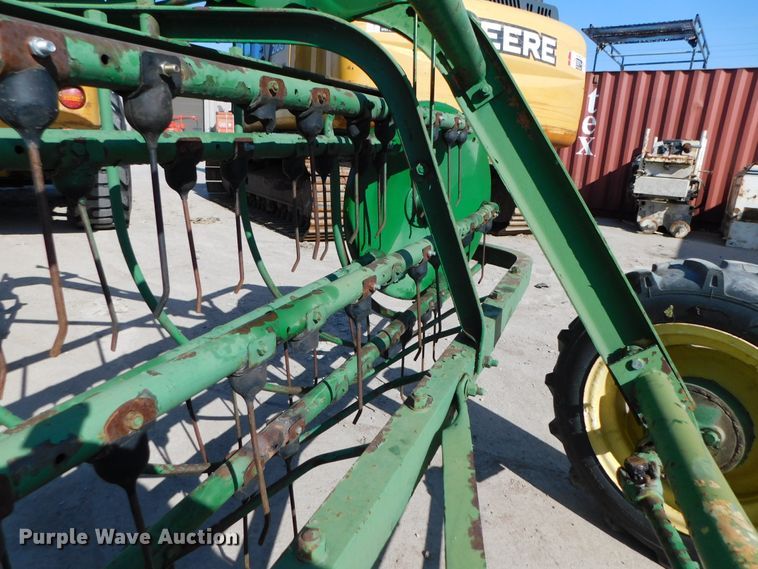 image for item HX9271 John Deere 640  hay rake