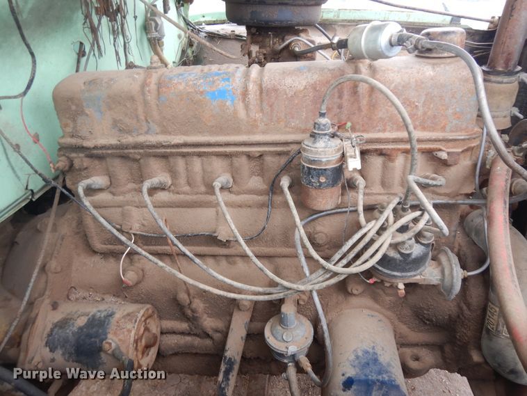 image for item ID9747 1956 Ford F600  grain truck