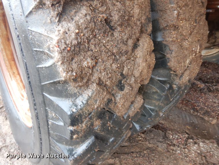 image for item ID9747 1956 Ford F600  grain truck