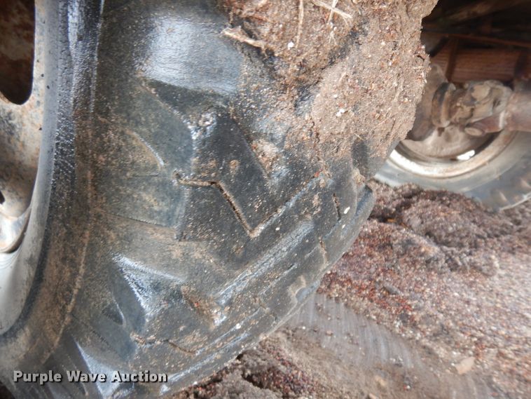 image for item ID9747 1956 Ford F600  grain truck