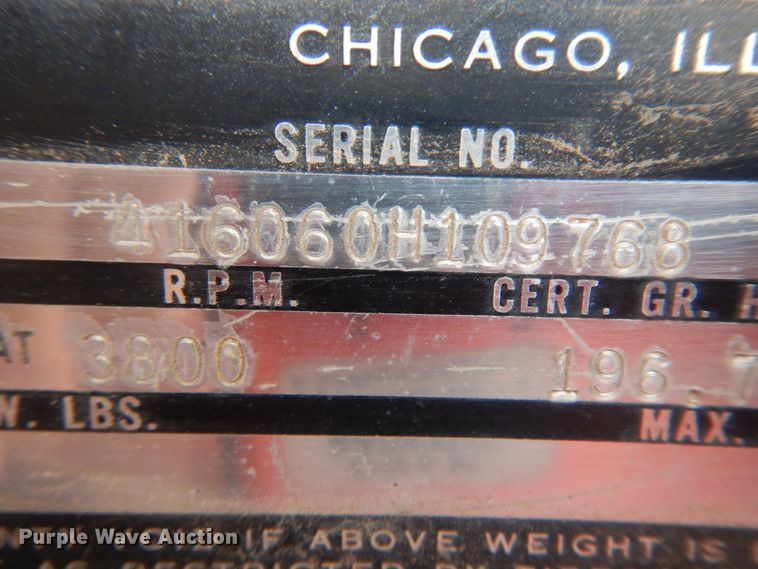 image for item ID9748 1971 International Loadstar 1600 dump flatbed truck