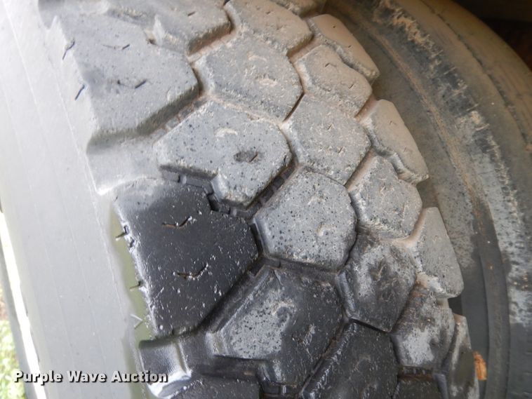 image for item ID9750 1987 International F9370  tank truck