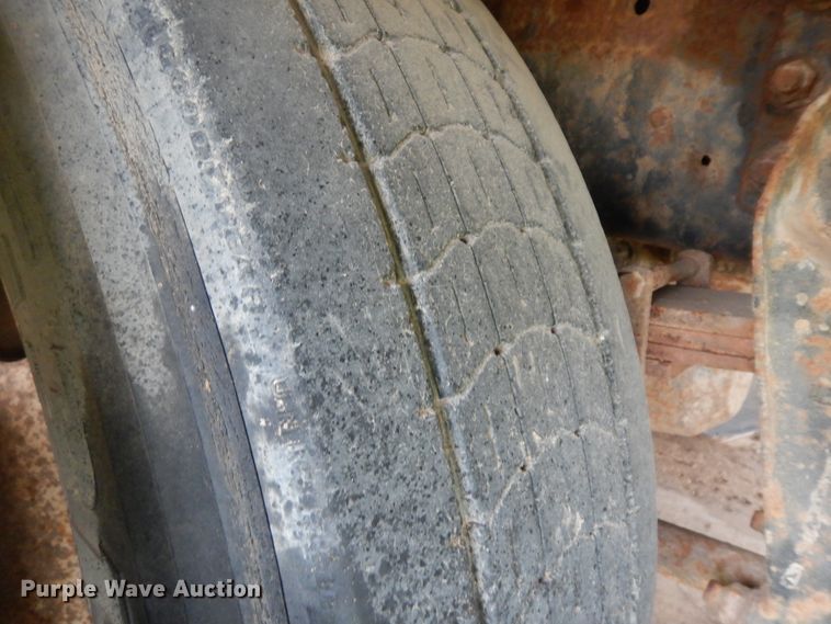 image for item ID9750 1987 International F9370  tank truck