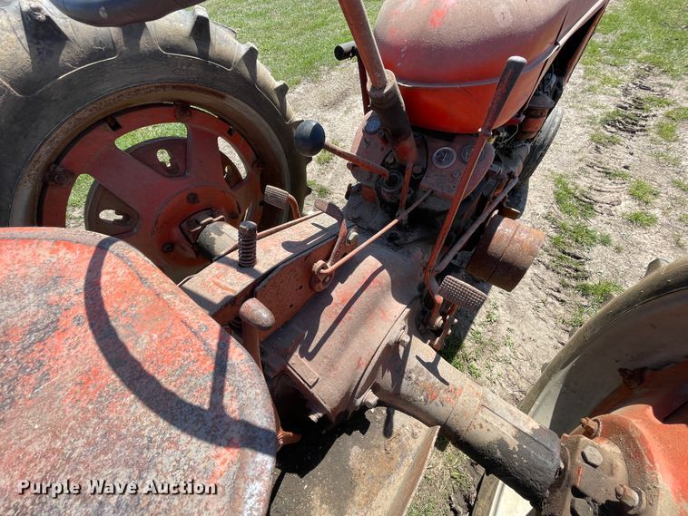 image for item II9383 J.I. Case SC  tractor