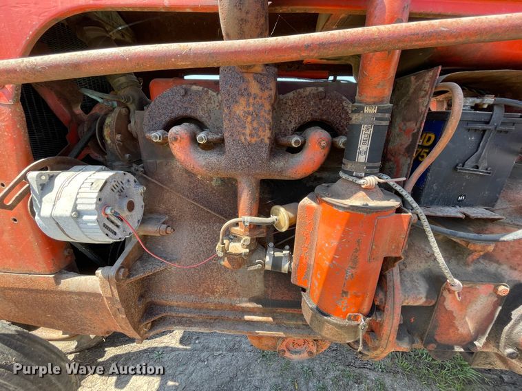 image for item II9383 J.I. Case SC  tractor