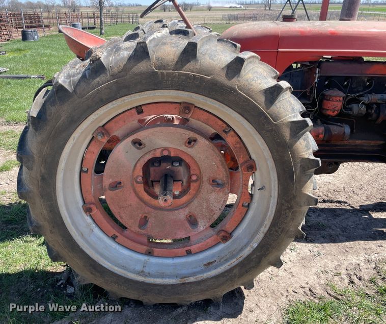 image for item II9383 J.I. Case SC  tractor