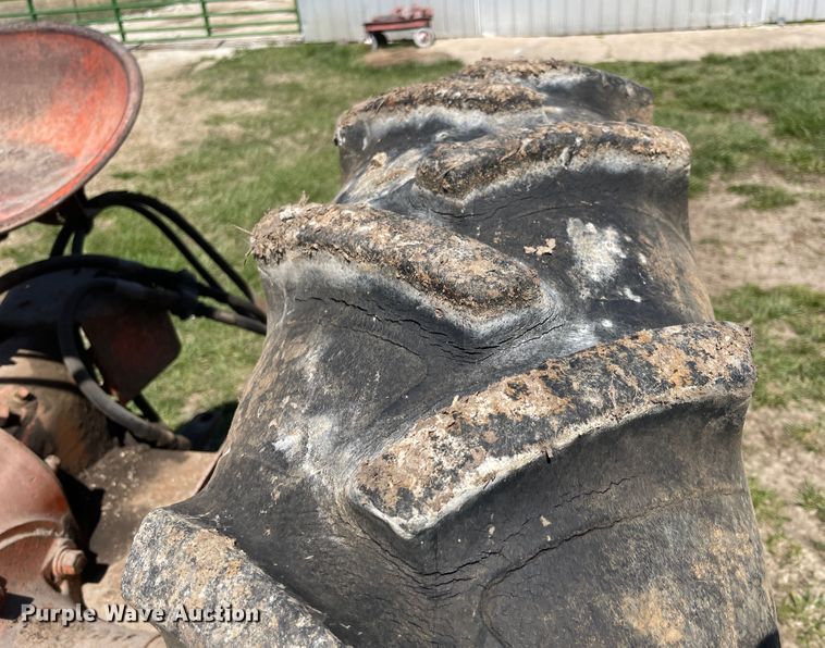 image for item II9383 J.I. Case SC  tractor