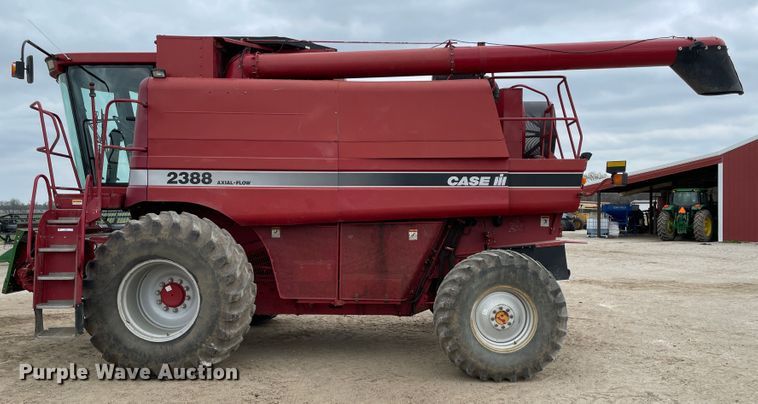image for item II9391 2002 Case IH 2388  combine