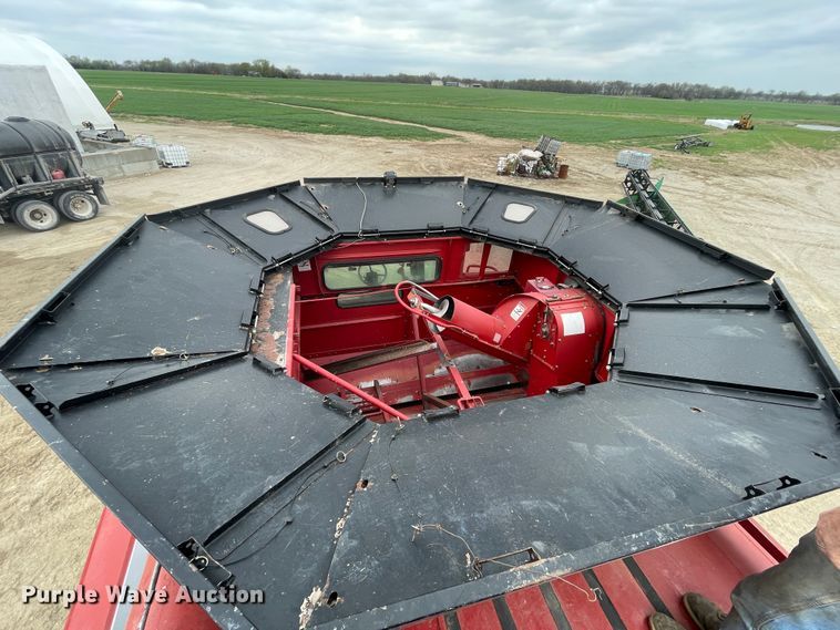 image for item II9391 2002 Case IH 2388  combine