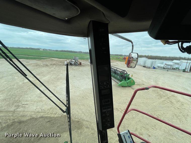 image for item II9391 2002 Case IH 2388  combine