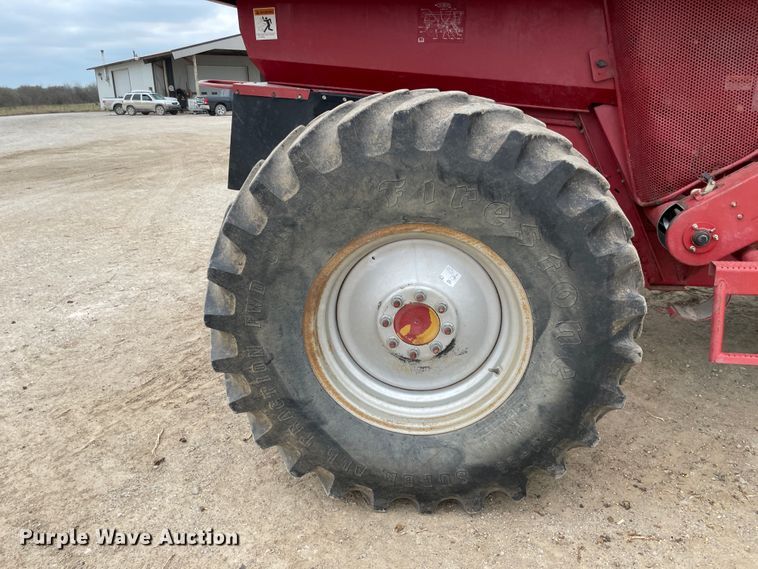 image for item II9391 2002 Case IH 2388  combine