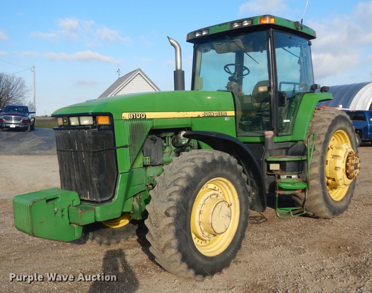 image for item IP9116 1997 John Deere 8100  MFWD tractor