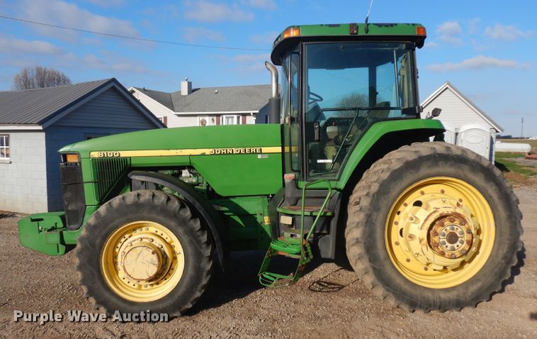 image for item IP9116 1997 John Deere 8100  MFWD tractor