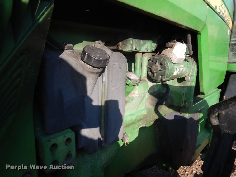image for item IP9116 1997 John Deere 8100  MFWD tractor