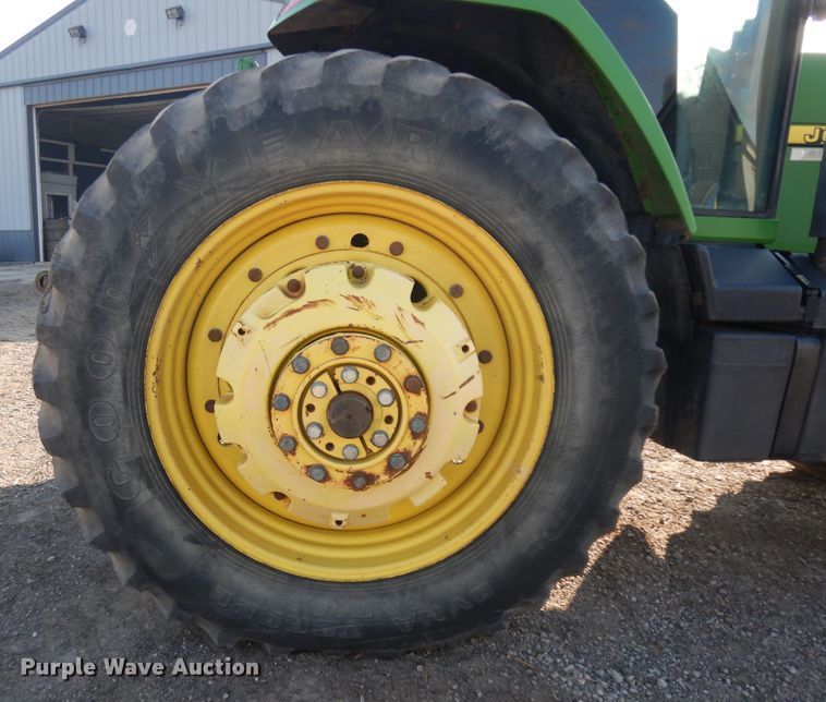 image for item IP9116 1997 John Deere 8100  MFWD tractor