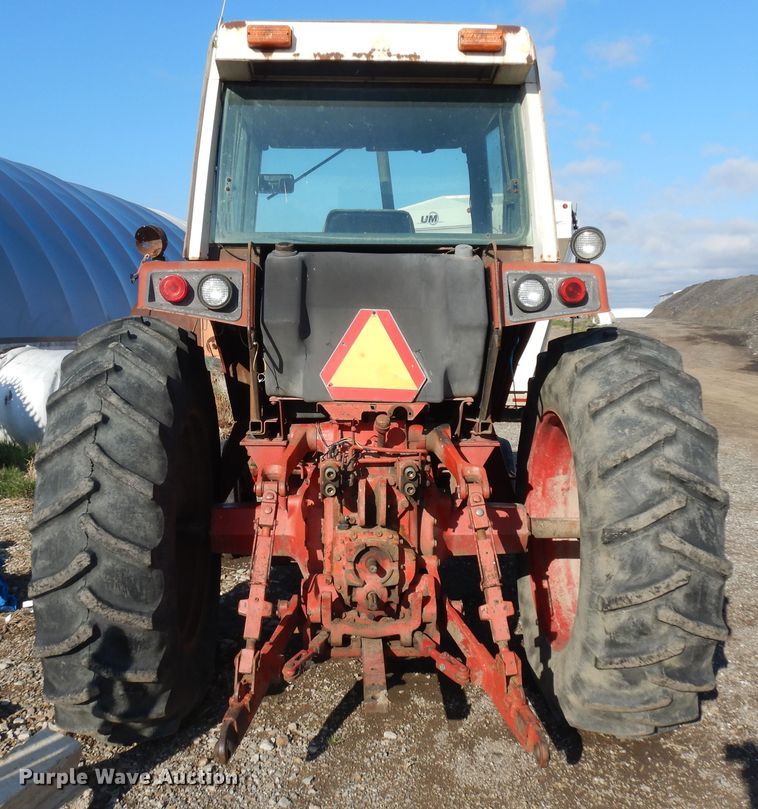 image for item IP9118 International 1086  tractor