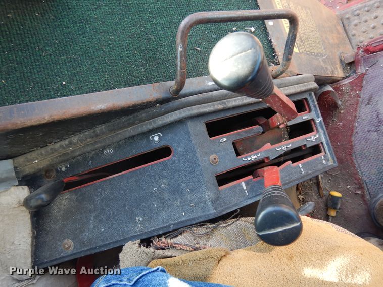 image for item IP9118 International 1086  tractor