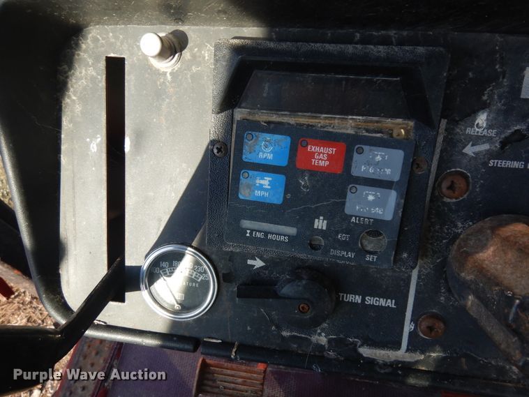image for item IP9118 International 1086  tractor