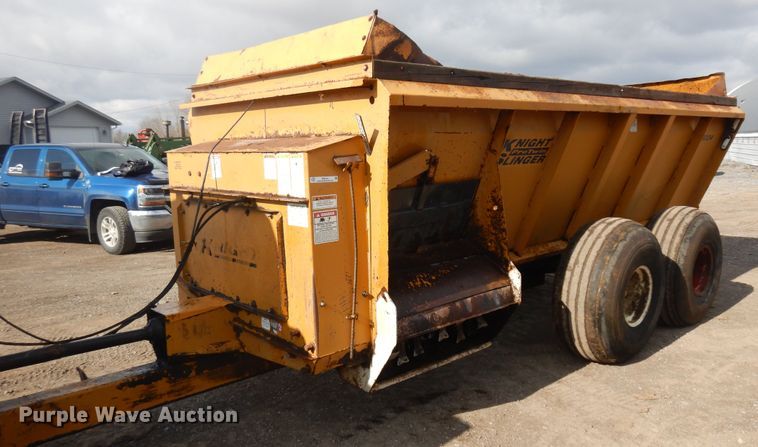 image for item IP9121 Knight 8024  manure spreader