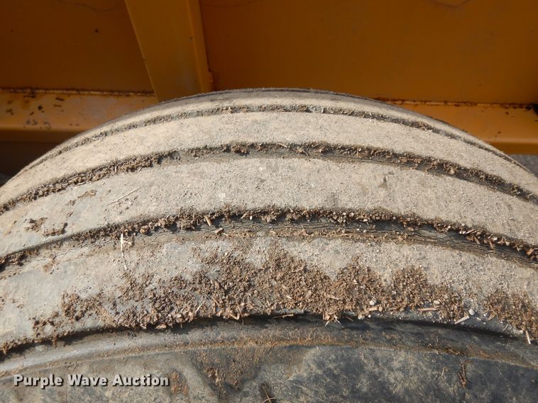 image for item IP9121 Knight 8024  manure spreader