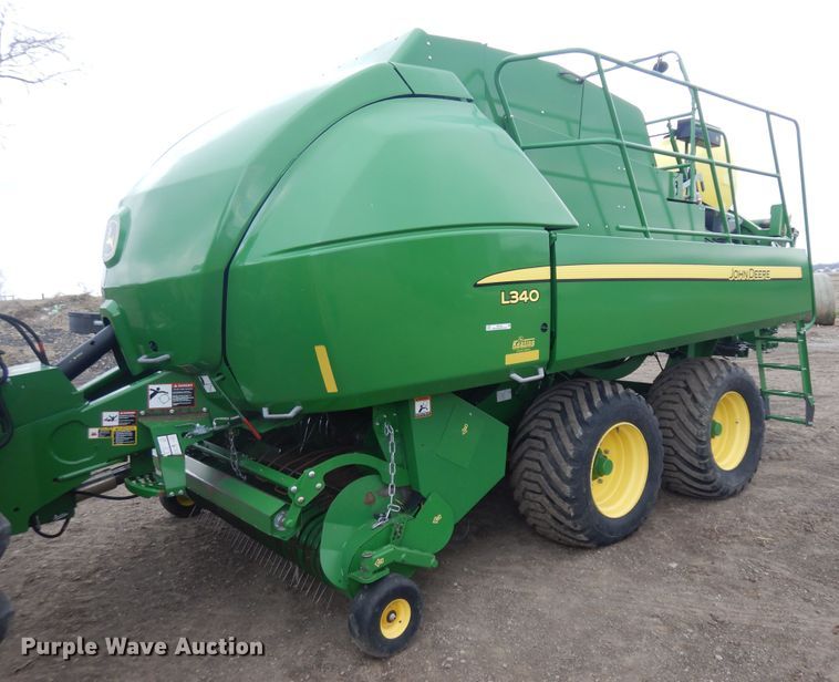 image for item IP9122 2016 John Deere L340  large square baler