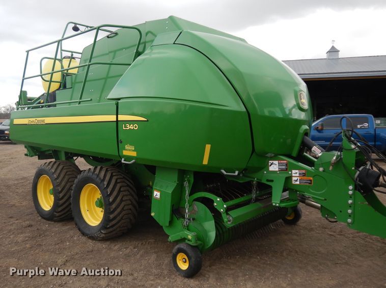 image for item IP9122 2016 John Deere L340  large square baler