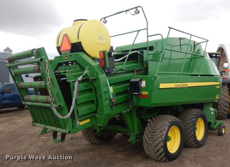 image for item IP9122 2016 John Deere L340  large square baler