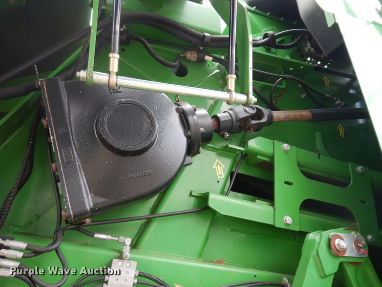image for item IP9122 2016 John Deere L340  large square baler