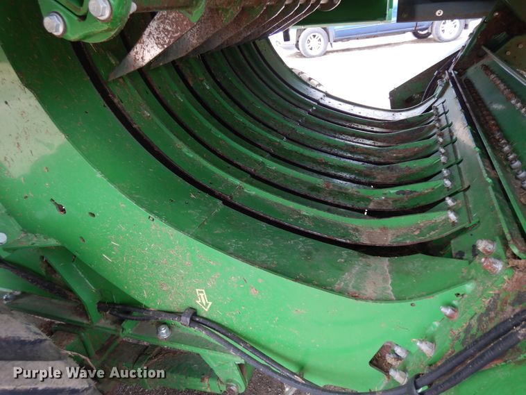 image for item IP9122 2016 John Deere L340  large square baler