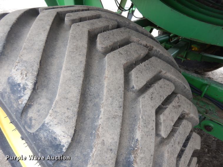 image for item IP9122 2016 John Deere L340  large square baler