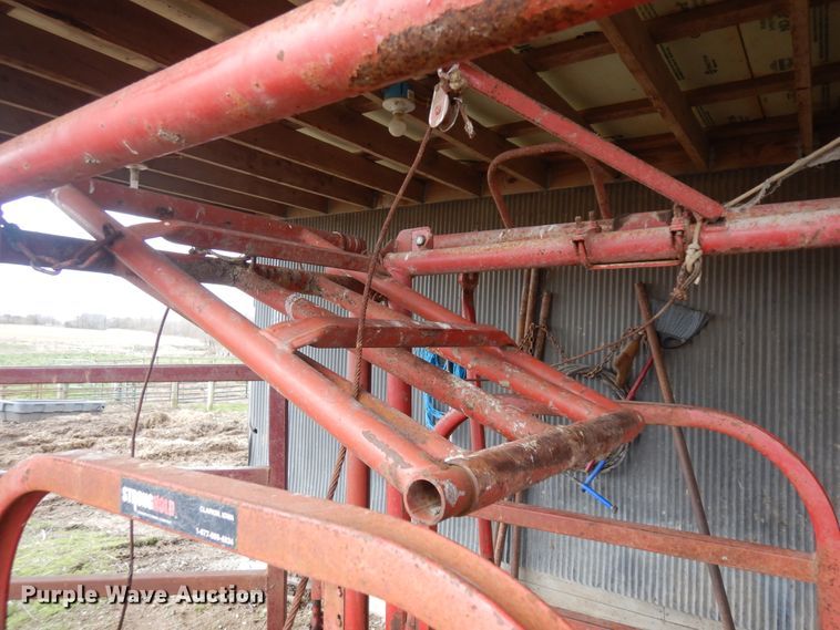 image for item IP9124 Strong Hold cattle chute