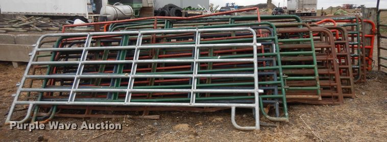 image for item IP9125 Approximately 30 livestock panels