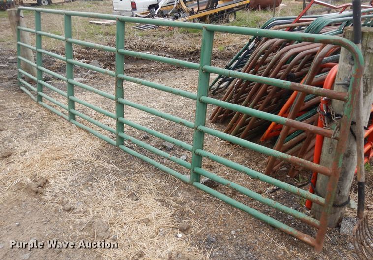 image for item IP9125 Approximately 30 livestock panels