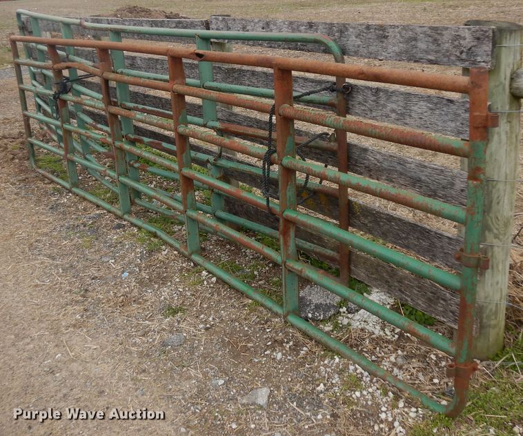 image for item IP9125 Approximately 30 livestock panels