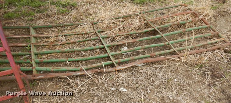 image for item IP9126 Approximately 27 livestock panels