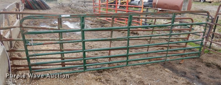 image for item IP9128 Approximately 25 livestock panels