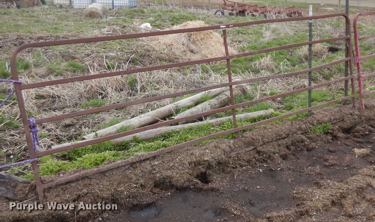 image for item IP9128 Approximately 25 livestock panels