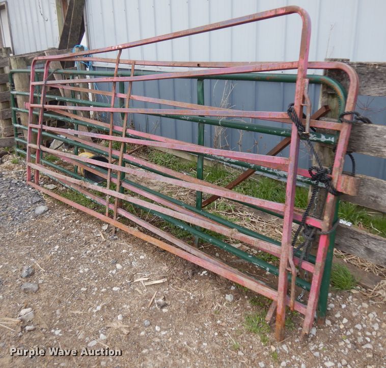 image for item IP9128 Approximately 25 livestock panels
