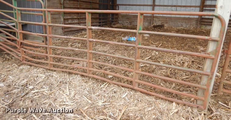 image for item IP9128 Approximately 25 livestock panels
