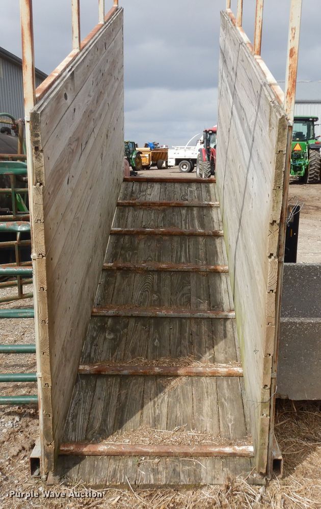 image for item IP9129 Livestock loading chute