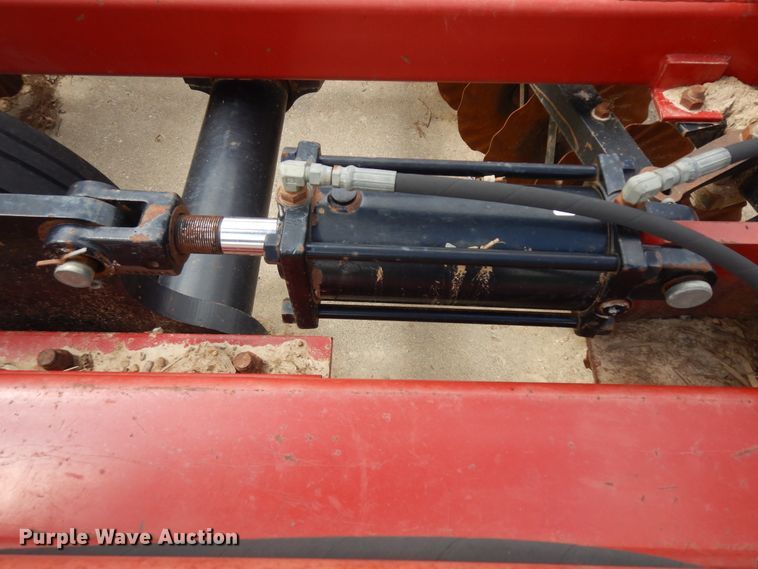image for item IP9135 Case IH 330 Turbo Till  vertical tillage