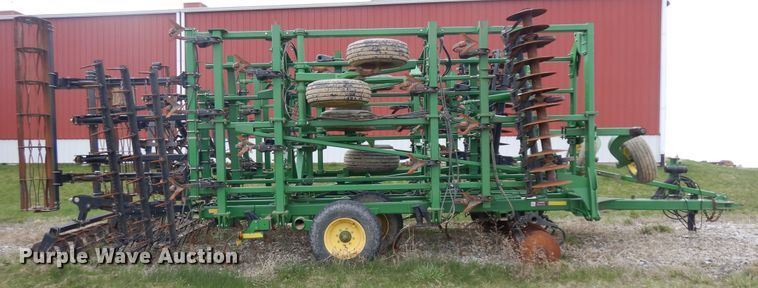 image for item IP9136 John Deere 2310  mulcher finisher