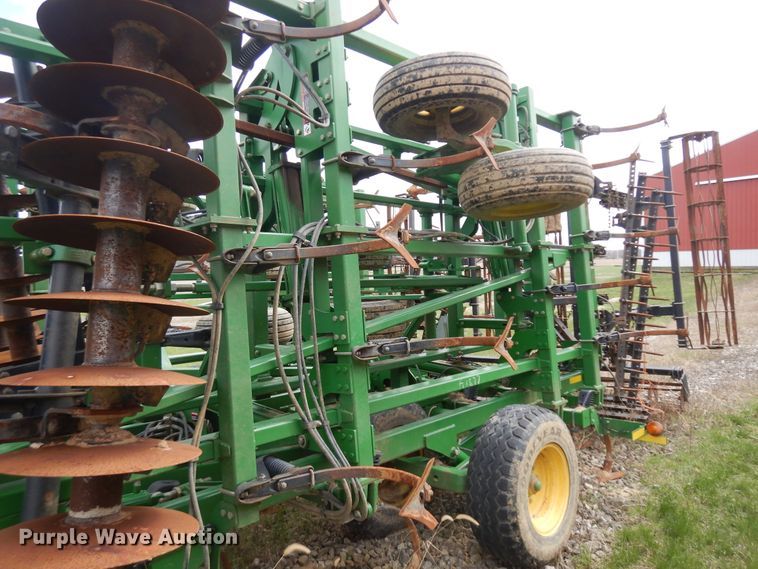 image for item IP9136 John Deere 2310  mulcher finisher