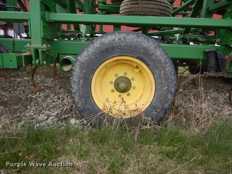 image for item IP9136 John Deere 2310  mulcher finisher