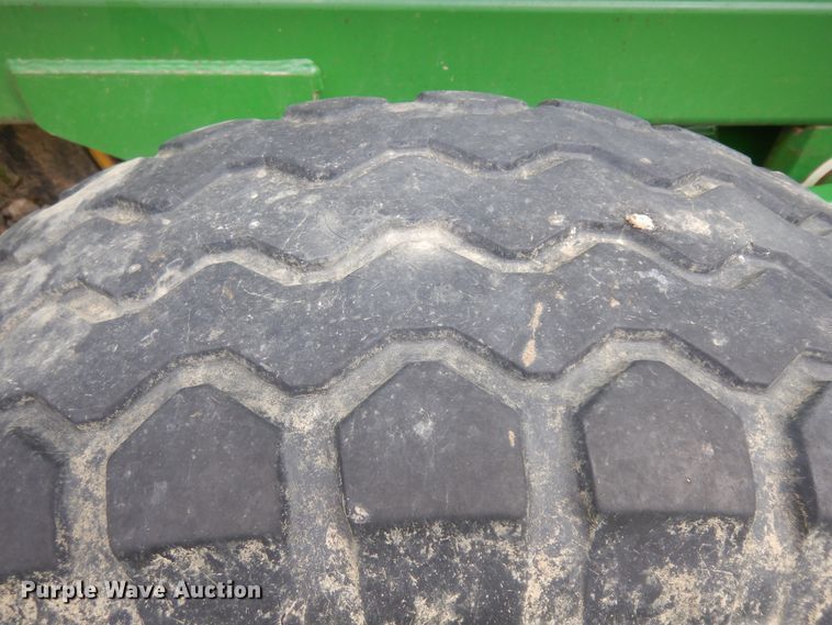 image for item IP9136 John Deere 2310  mulcher finisher